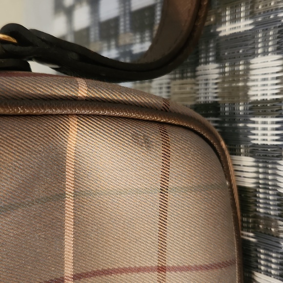 Burberry Vintage Cosmetic Bag - Picture 8 of 13